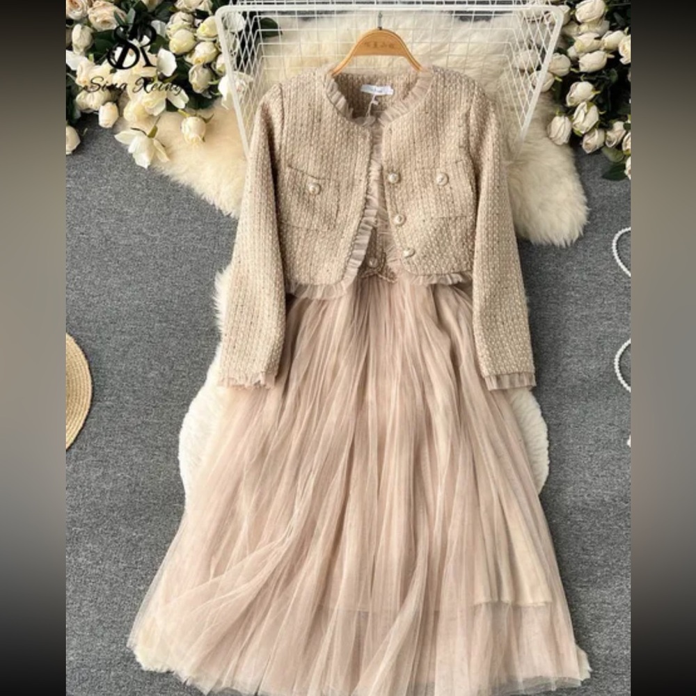 Amazing condition beige dress